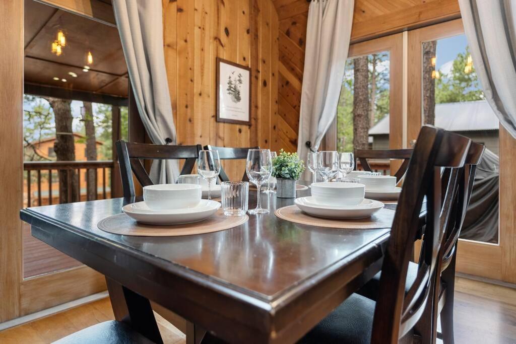 Luxury Cabin Oasis Getaway Heart Of 芒兹公园 外观 照片