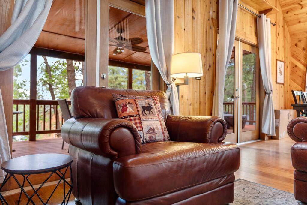 Luxury Cabin Oasis Getaway Heart Of 芒兹公园 外观 照片